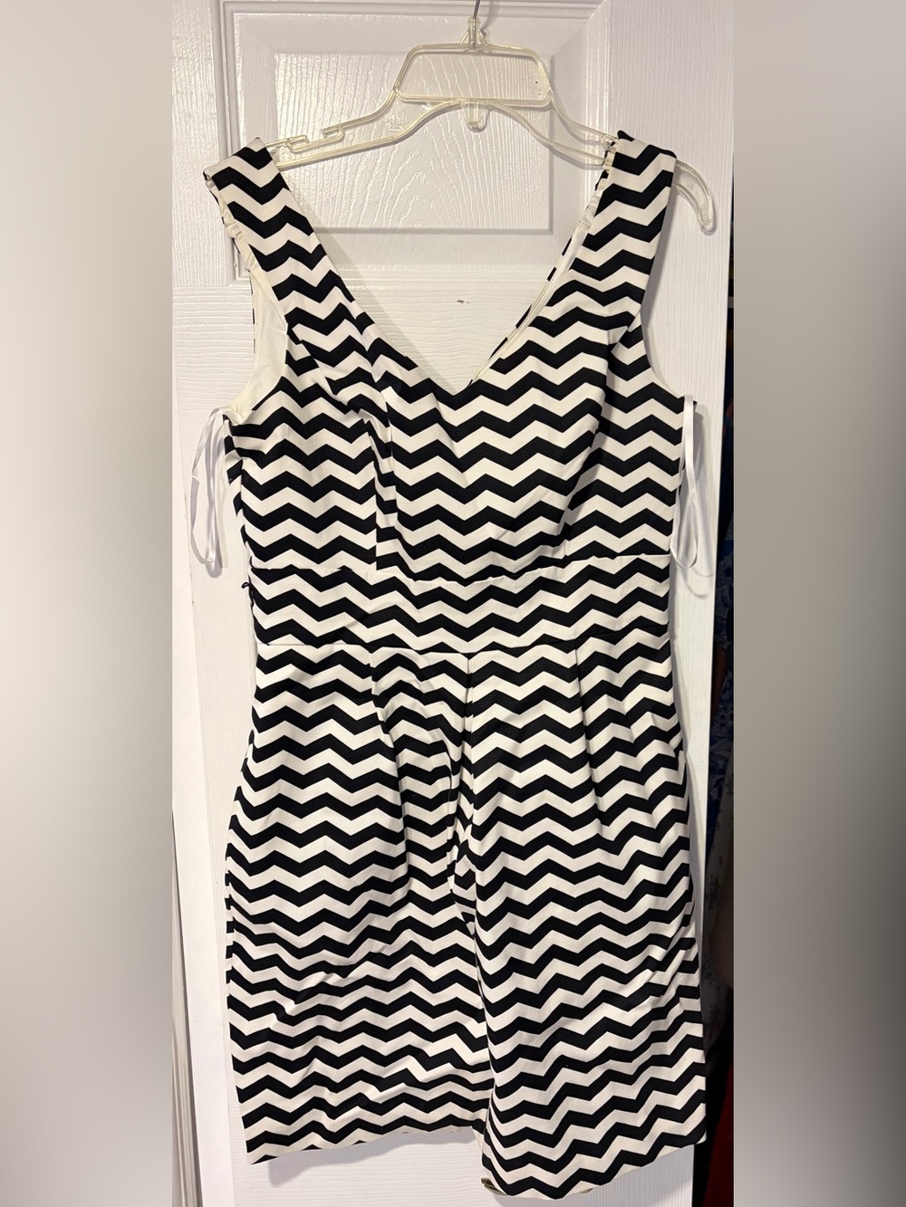 White House Black Market Black and White Chevron Sleeveless Dress